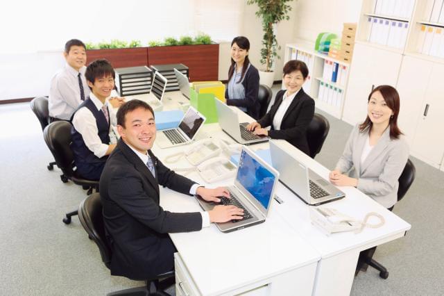 【交通費支給】ラルゴ行政書士法人の正社員、パート