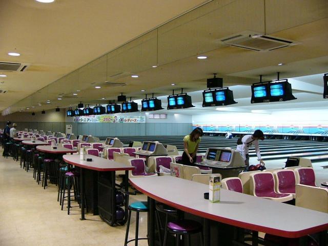 【ミドル活躍中】X-BOWLの正社員、パート