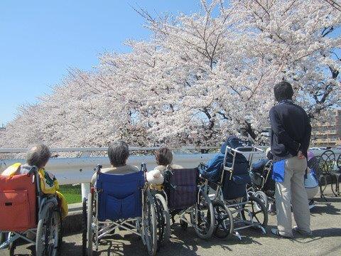 【交通費支給】木下の介護　リアンレーヴ上板橋のアルバイト、パート