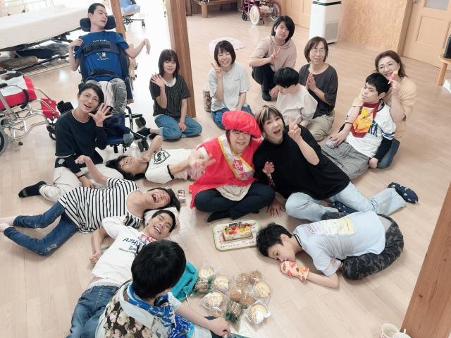 【昇給あり】特定非営利活動法人はなかご　生活介護かるみあのアルバ...