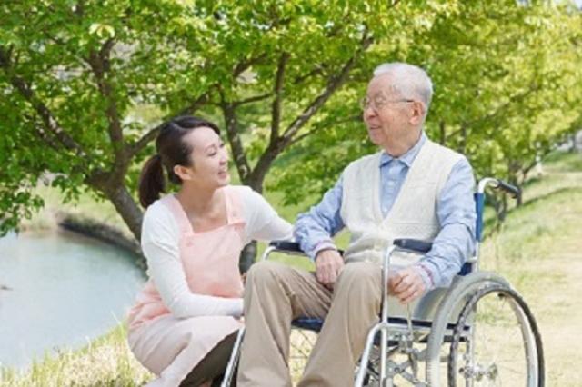 【社会保険あり】特別養護老人ホーム麦久保園：JP003411の正社員