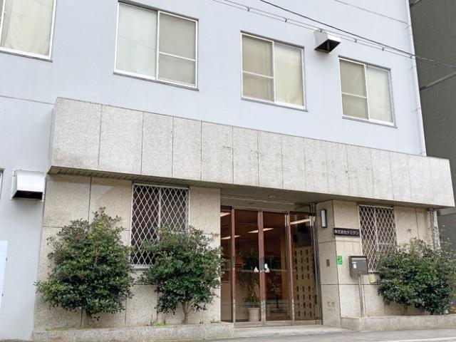 駅から徒歩5分で通勤ラクラク♪給水機があり、毎日無料でお水を補充できるのも嬉しいポイント!