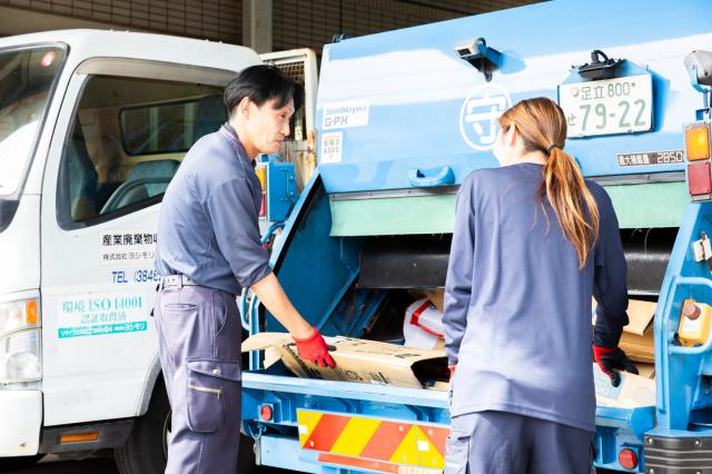 経験者はもちろん、異業種からの転職者が多数活躍中！
会社全体を見渡して働いてくれる方が多いです◎