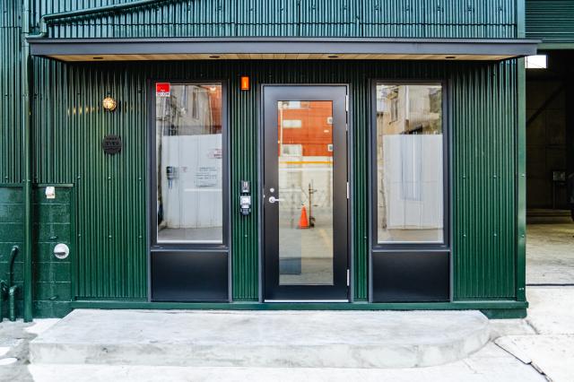 10月にオープンしたばかりのオフィスは運送業のイメージを覆すオシャレな内装です。