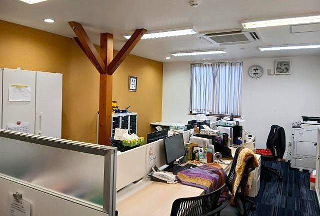 通勤交通費支給(規定あり)。
車での通勤も可能です!