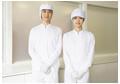 綺麗で清潔なクリーンルームでの検品作業です♪女性に大人気の職場です♪