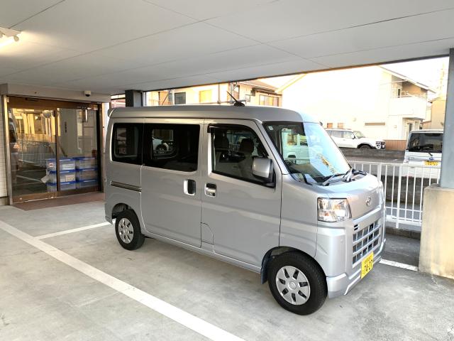 医薬品のルート配送・配達／9時〜16時の働きやすい時間帯◎安定の月給制／土日祝休み／未経験の方大歓迎医薬品のルート配送