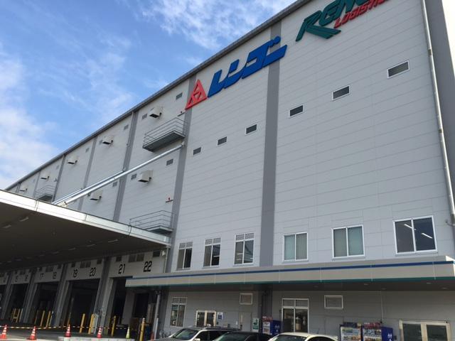安全・環境への取り組みに力を入れています。「八潮流通センター」では女子専用更衣室完備♪