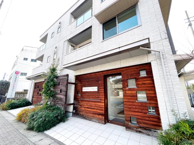 ＼こどもクリニックの受付事務／アットホームな雰囲気の職場です。日数・時間応相談◎受付事務