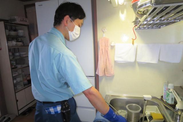 ＜スタッフインタビュー1＞
無資格・未経験でも稼げる仕事！でもヤリガイは収入だけじゃないんです