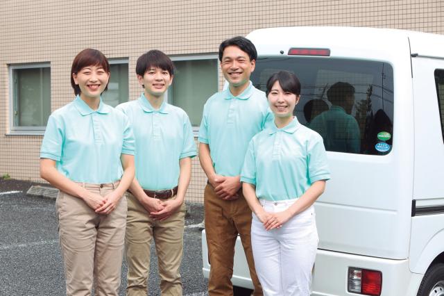 前職・経験は不問！
未経験から始めた若い年代からこの道何十年の50代のベテランさんまで活躍中！