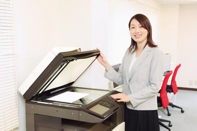 パート職員は現在6名、40代〜60代が活躍中！
空調完備（冷暖房）の快適な環境で働けます♪