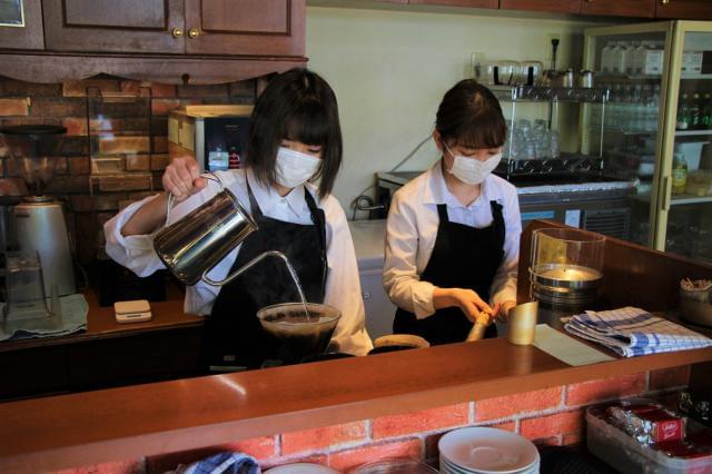 中国 四国のカフェ ダイニングの高校生okの求人情報 アルバイト バイトの求人情報ならイーアイデム