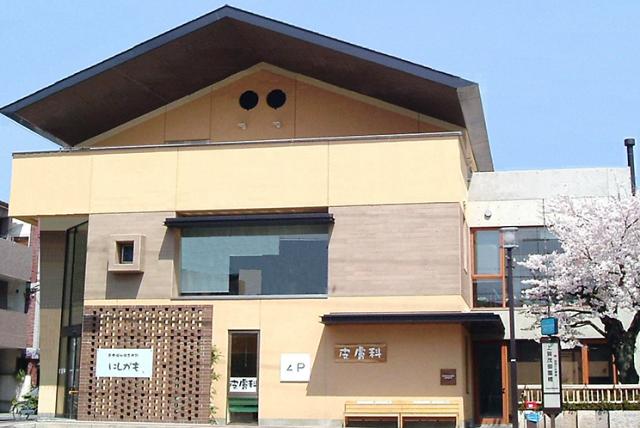チームワーク抜群の環境!経験豊富な先輩がいるので新人さんも安心して飛び込んできてください!