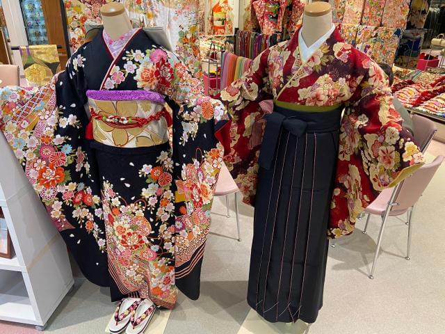通勤にも買い物にも便利な岡山市中心部でのお仕事です！
色とりどりの着物に囲まれて働きませんか？