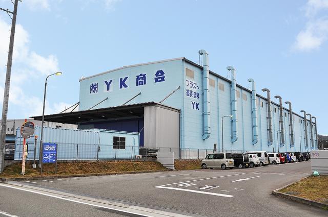 30代〜50代の男性を中心に活躍中！
塗装・塗料分野で社会に貢献しませんか？