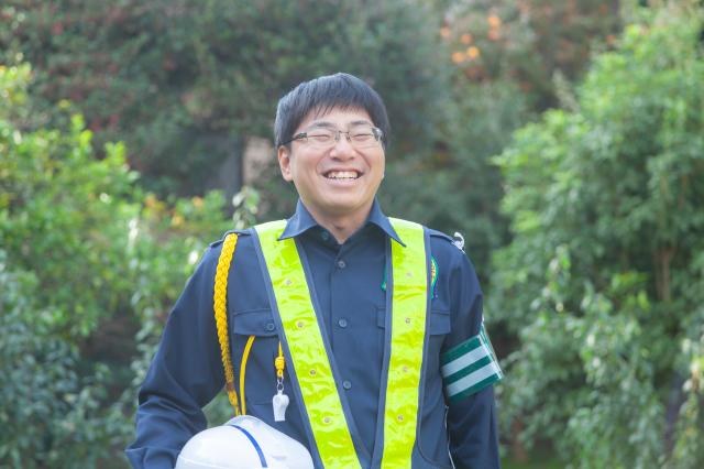 スタッフが少しでも快適に働けるよう、装備も随時アップデート!昨年は夏の装備に<空調ベスト>が加わりました。