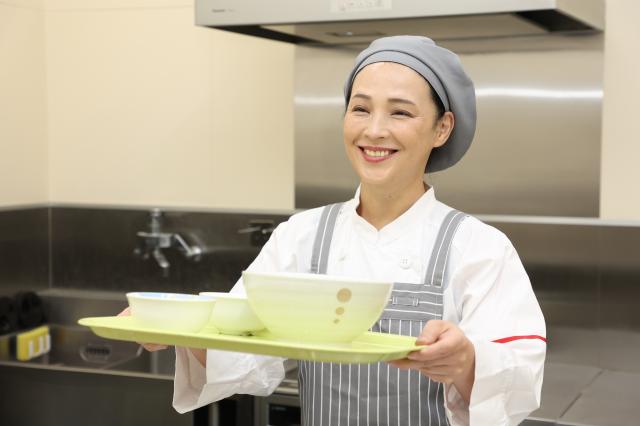 経験者も未経験者も歓迎！
ひと仕事をしてきた仲間を栄養たっぷりの美味しい料理で元気づけましょう！