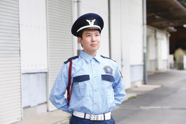 大学生、フリーター、シニア…。
今いるスタッフの経歴は様々。
長く働ける方歓迎です！