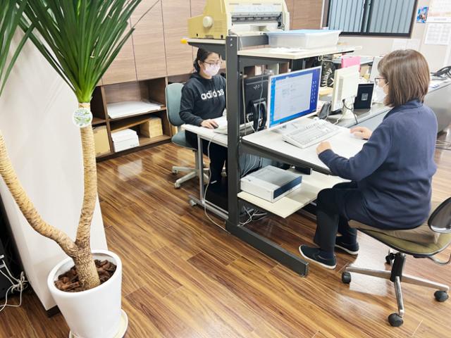 ≪松原市≫PCスキルや経理経験を活かせる経理事務◇残業なし◇完全週休2日制◇車通勤OK＆駐車場あり♪総務事務スタッフ