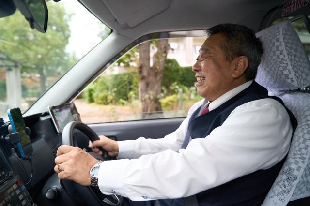 ▼スタッフインタビュー2
(イクタさん/同業他社から転職/ドライバー歴18年)