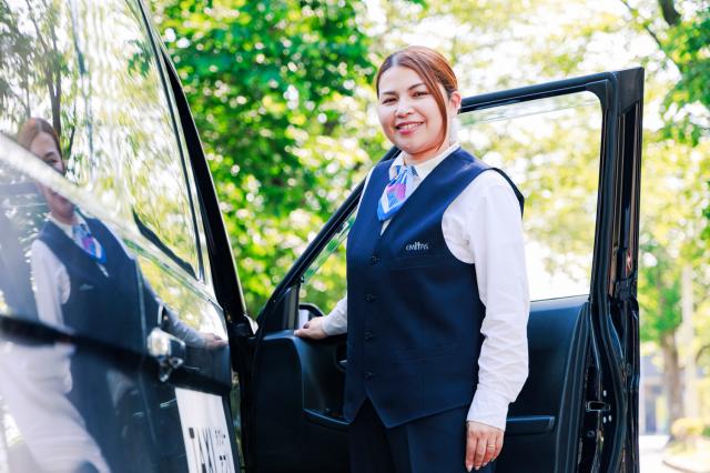 ▼スタッフインタビュー2
（アイダさん／一般企業から転職／入社2年）