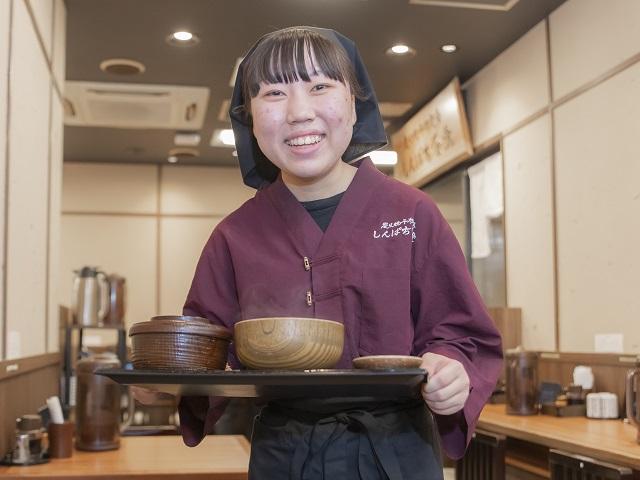 炭火焼干物定食　しんぱち食堂　阪急梅田店