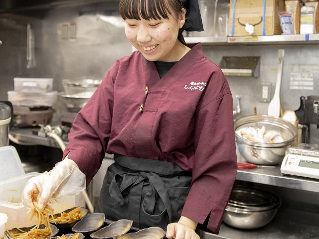 炭火焼干物定食　しんぱち食堂　神戸サンプラザ店