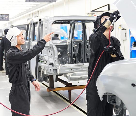 【ダイハツ直接雇用】［滋賀（竜王）工場］初月は月収50万円以上！赴任支度金や満期慰労金など手当充実！ダイハツの自動車製造に関する各種作業