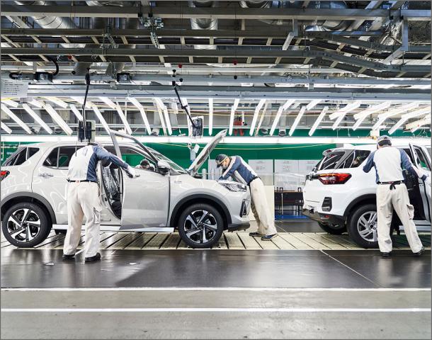 【京都大山崎町】未経験から高収入が目指せるダイハツのモノ作り！正社員登用多数！ダイハツの自動車製造スタッフ