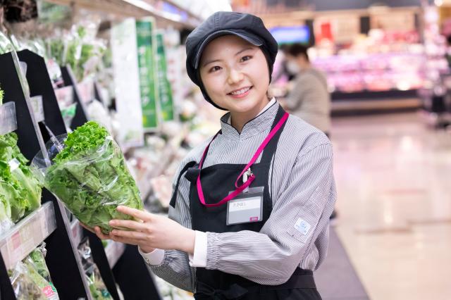 【野菜・果物売場】◆交通費支給◆未経験OK★イオンは充実の研修・待遇で働きやすい環境です♪総合スーパーの野菜・果物売場スタッフ