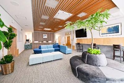 患者様のために日々研鑽を積む院長のもと、地域の方々から信頼される医院を目指しています。