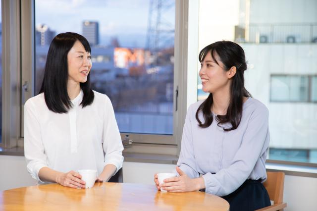 「一人で働くのは緊張する」
そんな方は、お友達と一緒に応募するのはいかがでしょう。