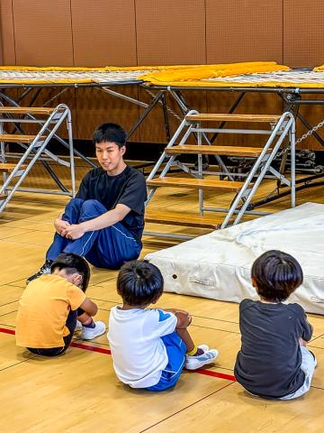 子どもも大人も集うスポーツ教室。
笑顔あふれるレッスンにしていきましょう！