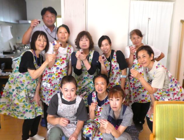 いつまでも自宅で暮らしたい――
そんな利用者の希望に寄り添い支えるやりがいワークです。