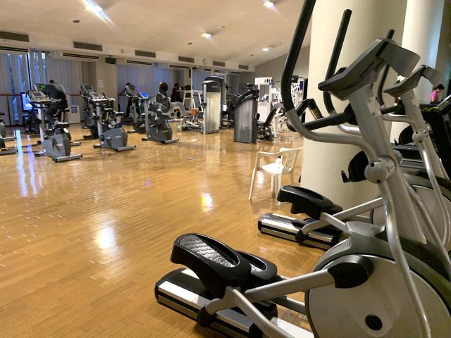 運動や身体を動かく事が好きな方歓迎！人柄重視の採用を行っています。人への気づかいができる方が活躍できるお仕事です。