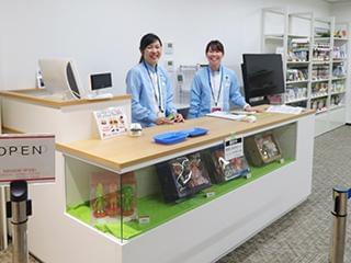昨年オープンしたばかり!キレイで快適な工場◎
人気の工場見学で毎日大賑わいです!!