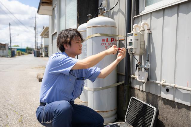 株式会社シャイニングサービス