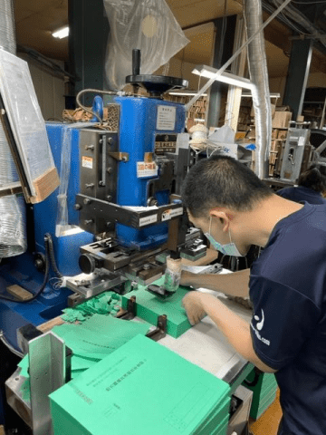 先輩たちがやさしく指導いたします。