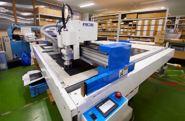 【CADオペレーター】【油圧式裁断機オペレーター】経験を活かせる！基本土日祝休み◎［1］CADオペレーター
［2］油圧式裁断機オペレーター