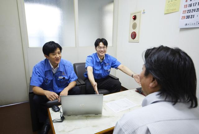 堅苦しい上下関係とは無縁の環境！フォロー体制も整っているので新人さんもすぐに馴染めますよ！