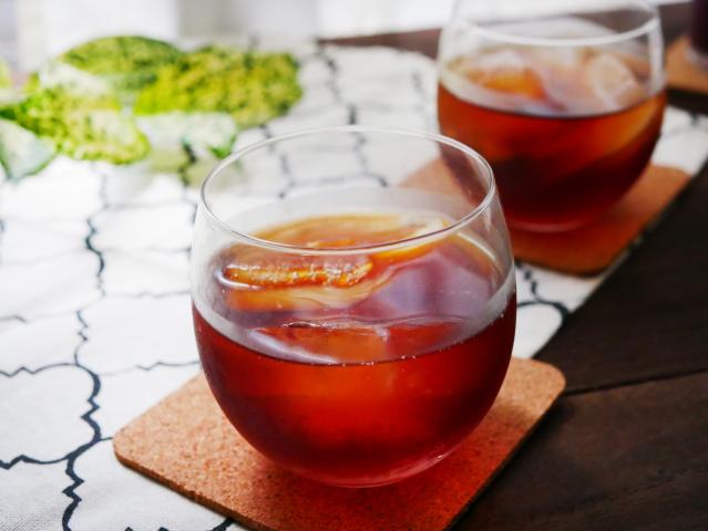 ロックアイスやコンビニのカップアイス製造に関するライン作業ロックアイス製造に関するライン作業