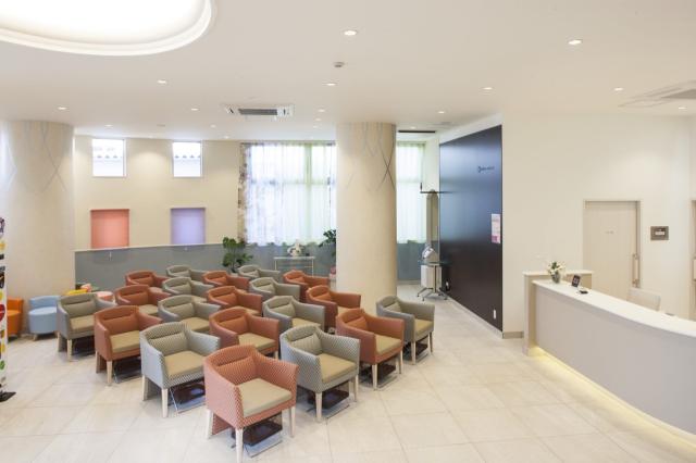 スタッフの声「忙しい時ほど抜群のチームワークを発揮」