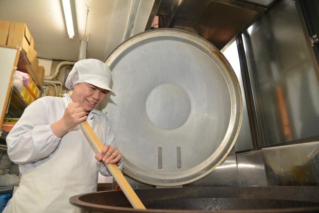 かわいい園児たちにおいしく健康的で、愛情たっぷりの給食を!あなたの知識と経験を活かして下さいね。