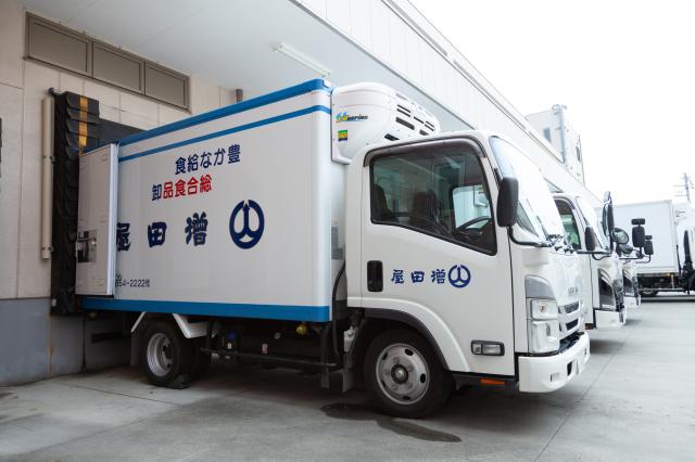 1人1台の専用車をご用意！自分だけの快適な空間で、気兼ねなくマイペースに運転に集中できます。