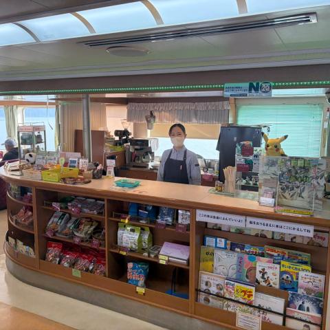 ［小豆島/池田港 ］≪フェリー内売店スタッフ≫未経験歓迎！年齢不問！国内外からのお客様にサービス提供旅客船内（フェリー）売店スタッフ