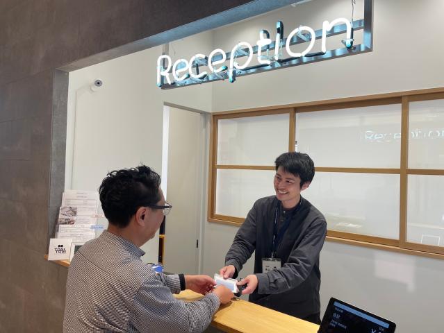 《岡山市北区》オシャレな空間で、無理なく働ける「受付・事務」のお仕事/土日祝休み、平日日中のみTOGITOGI（コワーキングスペース・貸会議室）の受付スタッフ