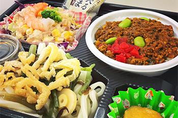 健康を考えたメニュー作りを心掛け、
真心こもったお弁当をお届けしています♪