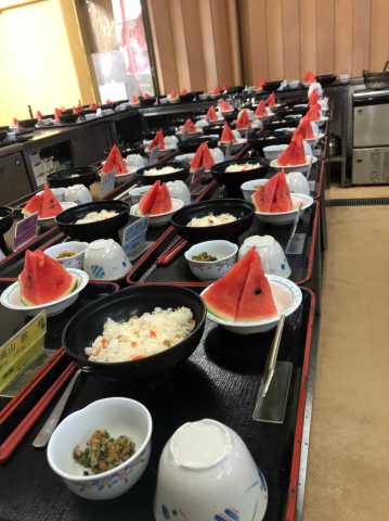 安定の学校給食