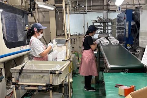 重たい製品ではないので、体力的に楽なのも魅力。
年齢・性別問わずご応募いただけます◎
